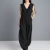 Jumpsuit med V-ringning och ballongben