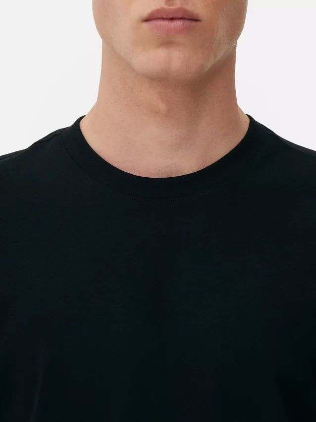Klassisk T-shirt med rund hals