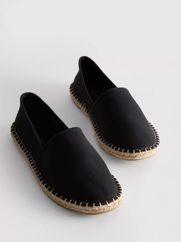 Klassiska espadriller i canvas