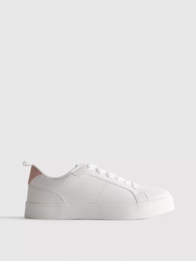 Klassiska låga sneakers