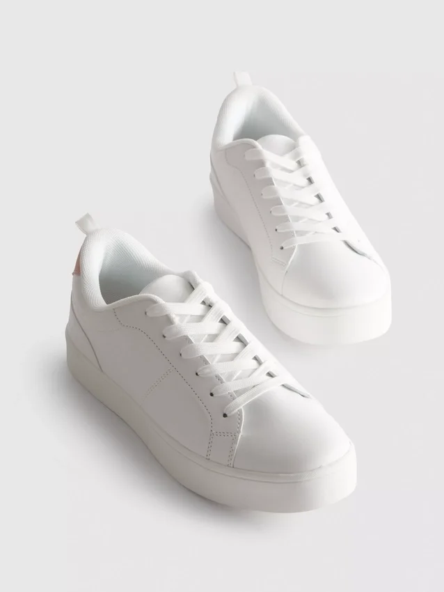 Klassiska låga sneakers