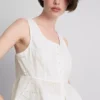 Kort cropped-top i bomull med utskärningar