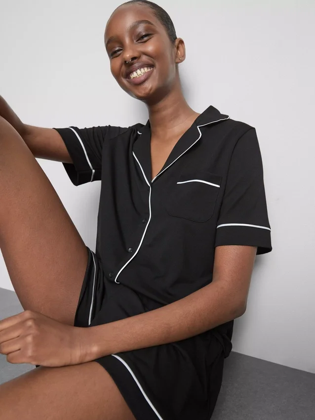 Kort pyjamasar i boyfriend-stil