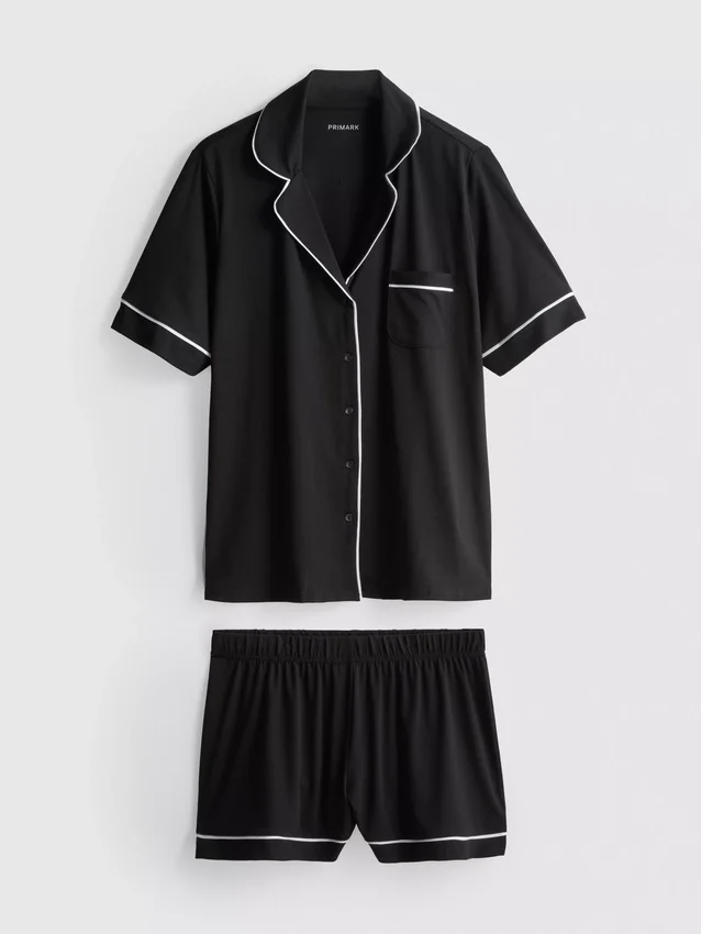 Kort pyjamasar i boyfriend-stil