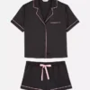 Kort pyjamasar i satin i boyfriend-stil