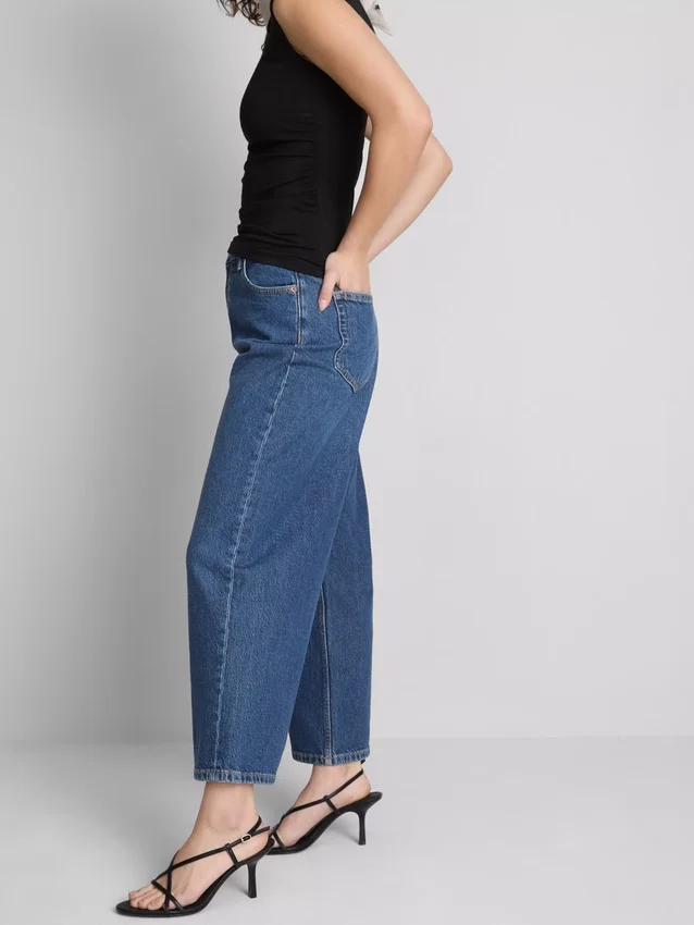 Korta jeans i denim med vida ben