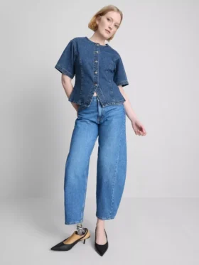 Kortärmad topp i bomullsdenim med insnörning