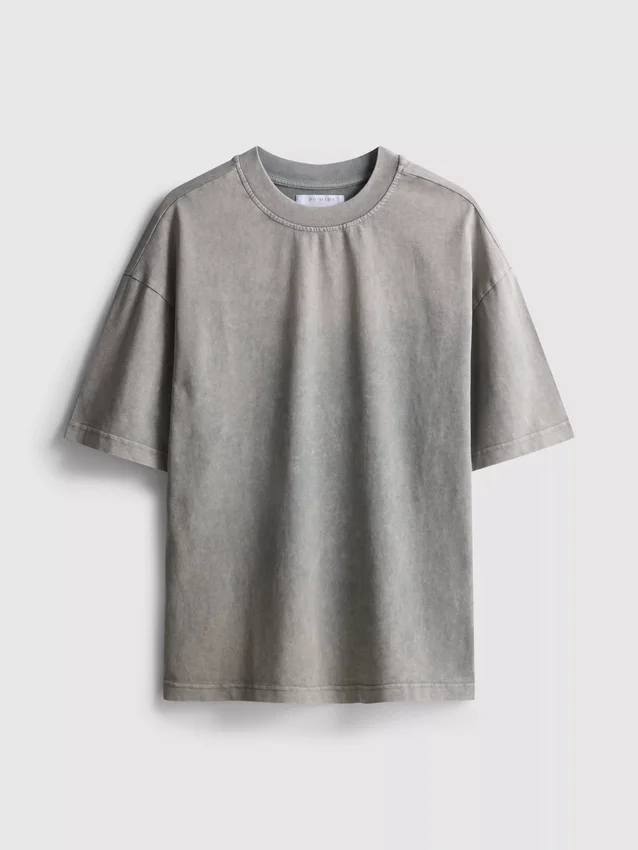 Kortärmad tvättad t-shirt