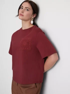 Kortärmad virkad T-shirt i bomull