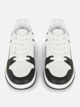 Låga sneakers