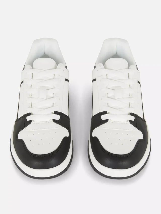 Låga sneakers