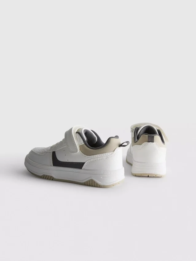 Låga sneakers