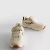 Låga sneakers