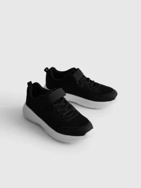 Låga sneakers i mesh