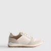 Låga sneakers med Diamanta-detaljer