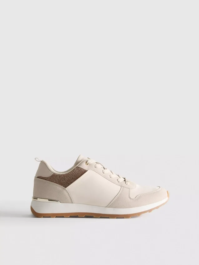 Låga sneakers med Diamanta-detaljer
