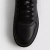Låga sneakers med paneler