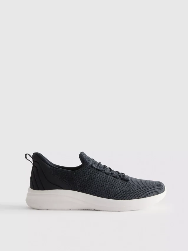 Låga sneakers utan snörning