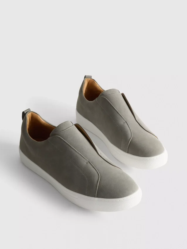 Låga sneakers utan snörning