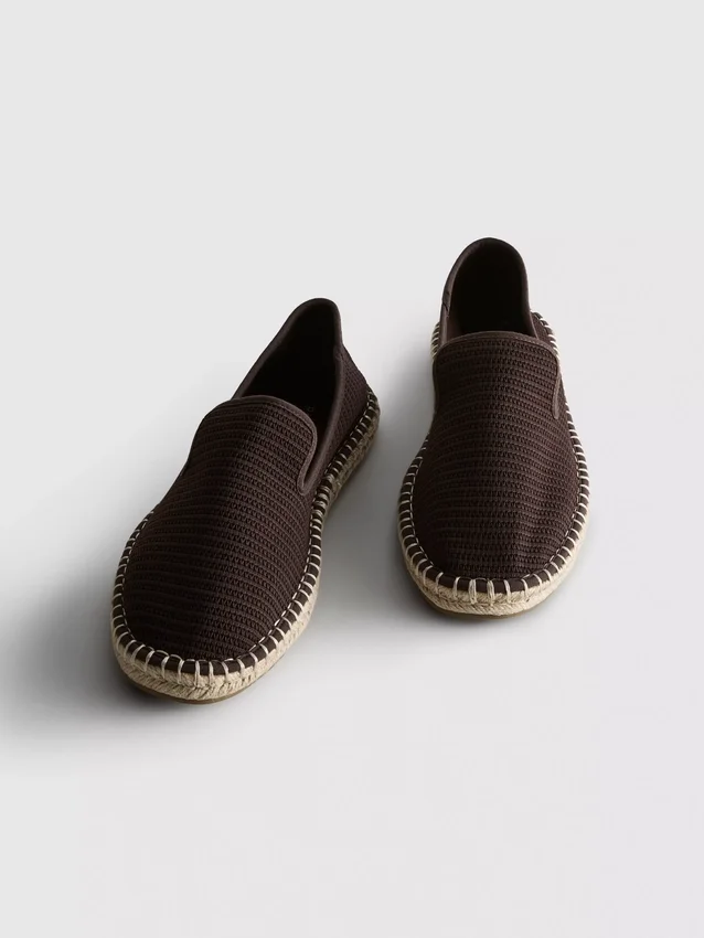 Låga stickade espadriller