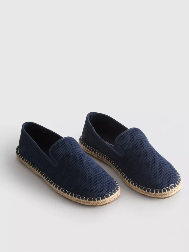 Låga stickade espadriller