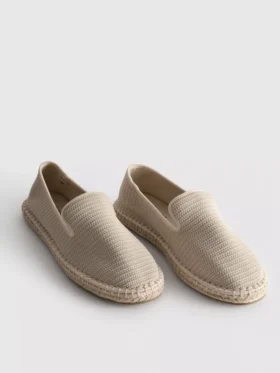 Låga stickade espadriller