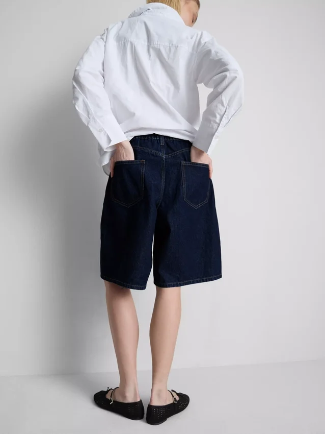 Långa bermudashorts i bomullsdenim