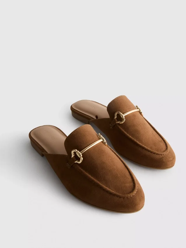 Loafers i mule-stil med snaffle-detaljer