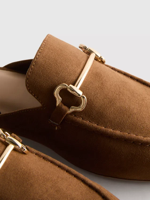 Loafers i mule-stil med snaffle-detaljer