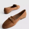 Loafers med bred passform och låg vrist