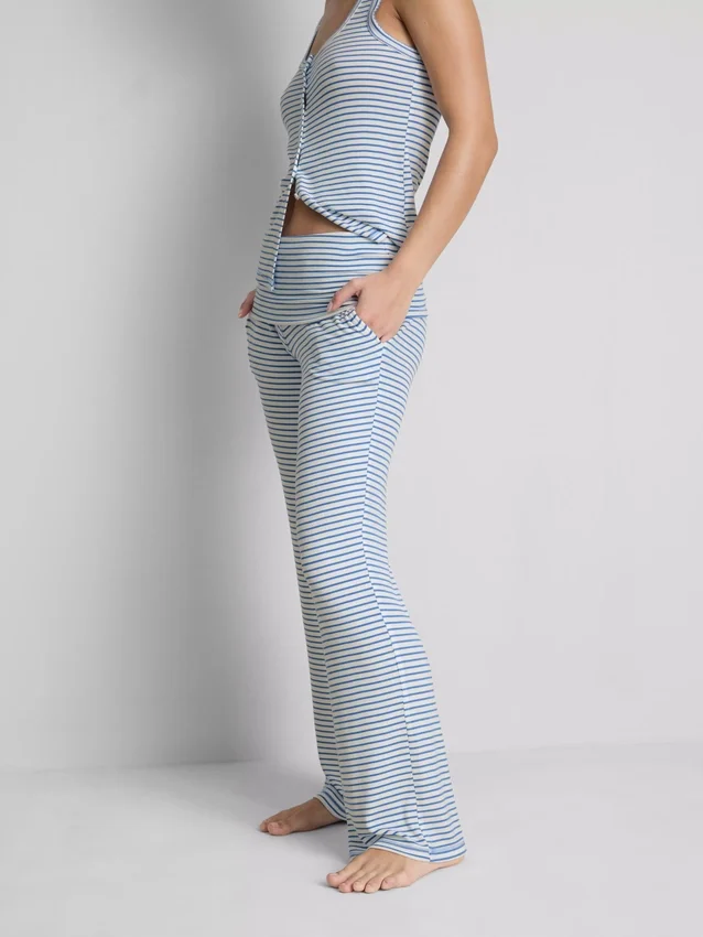 Love to Lounge: ribbade, randiga pyjamasbyxor