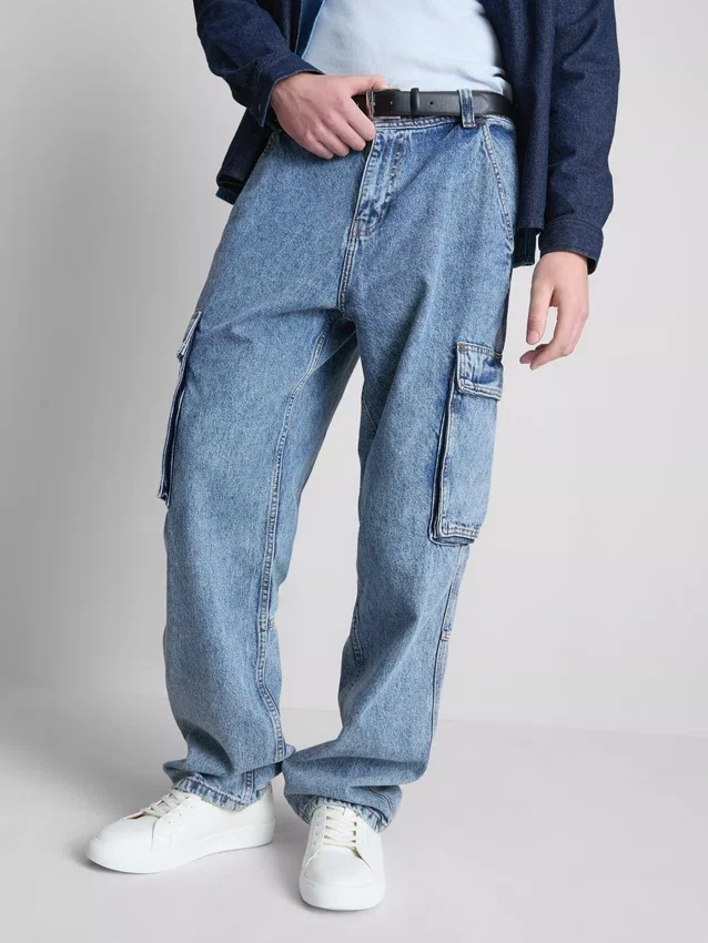 Löst sittande cargo-Jeans med medelhög midja