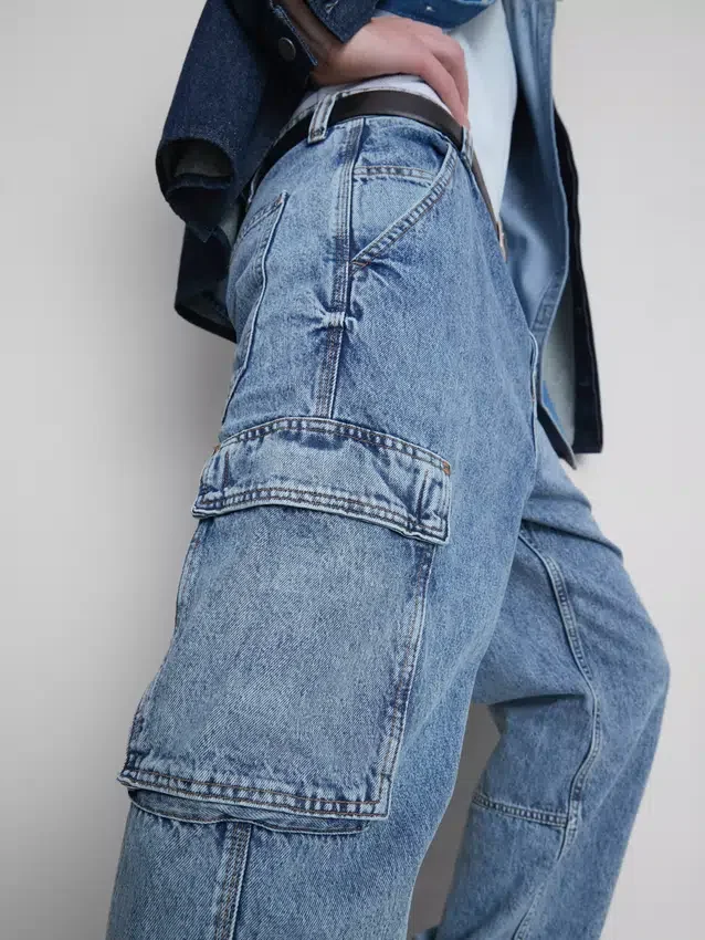 Löst sittande cargo-Jeans med medelhög midja