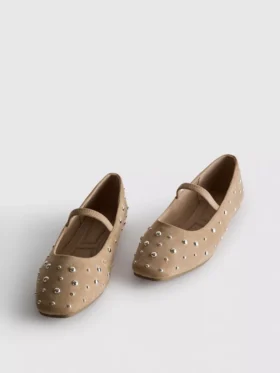 Mary Janes med nitar