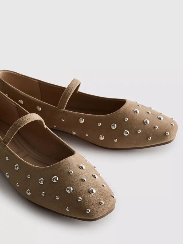 Mary Janes med nitar