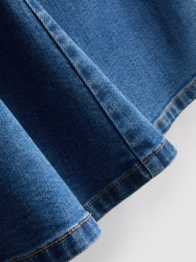 Miniklänning i bomullsdenim med A-linje