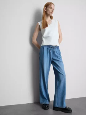 Mjukisbyxor i denim med raka ben