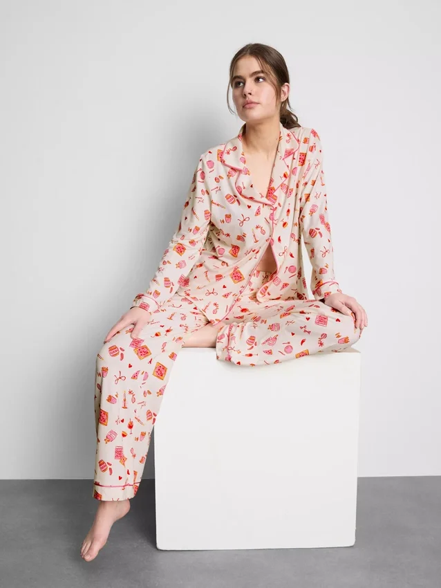 Mönstrad pyjamasar i boyfriend-stil