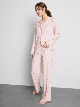 Mönstrad pyjamasar i boyfriend-stil