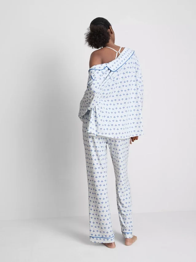 Mönstrad pyjamasar i boyfriend-stil