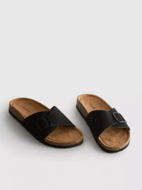 Mulesandaler med spänne
