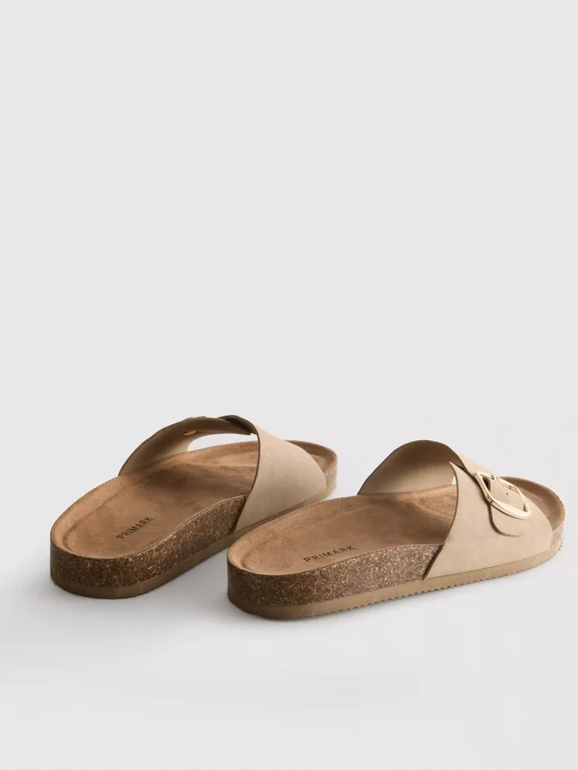 Mulesandaler med spänne