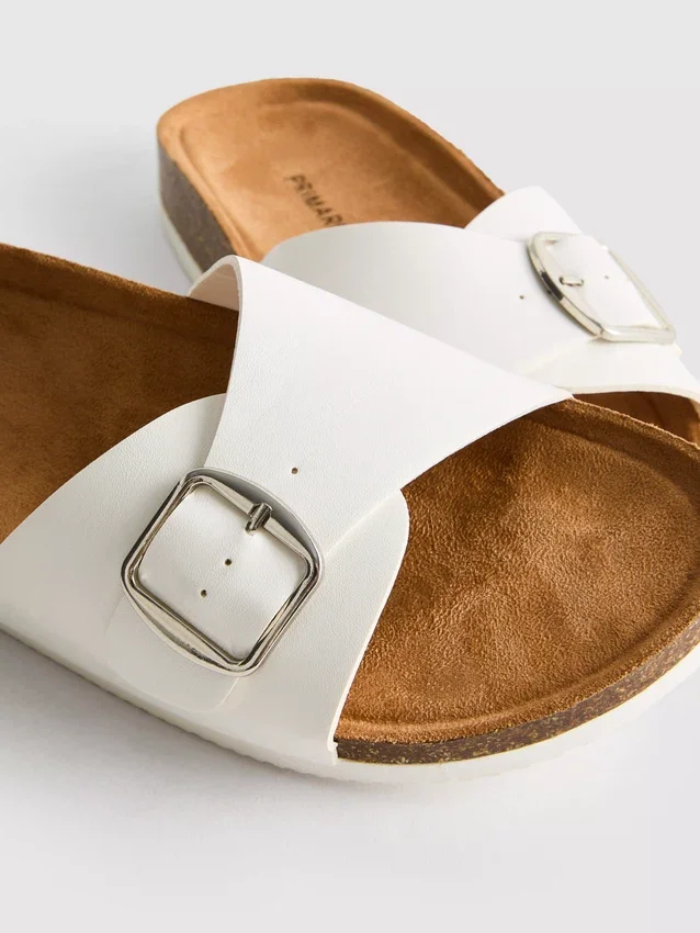 Mulesandaler med spänne