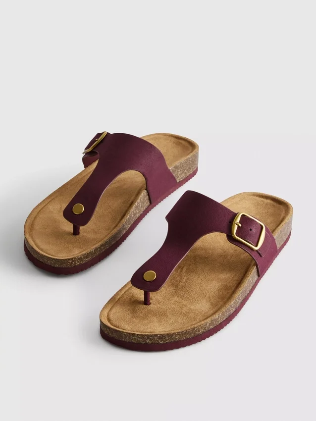 Mulesandaler med T-rem och spänne
