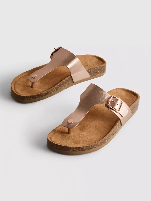 Mulesandaler med T-rem och spänne