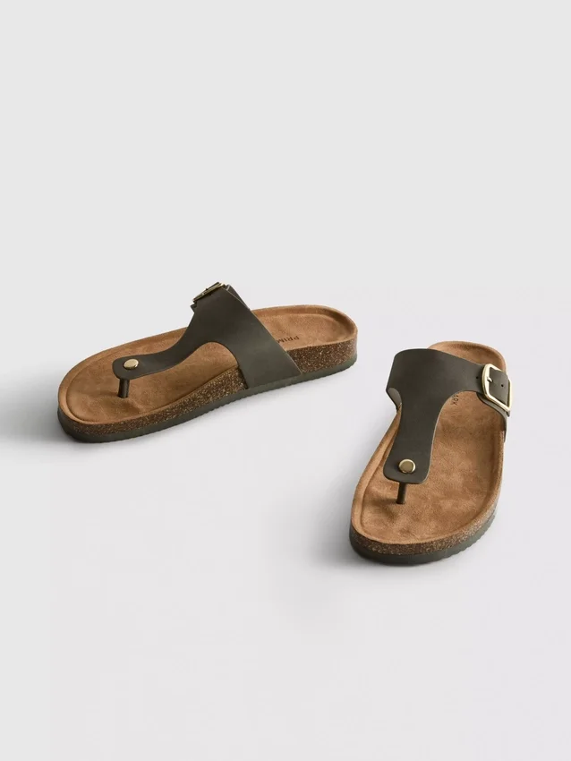Mulesandaler med T-rem och spänne