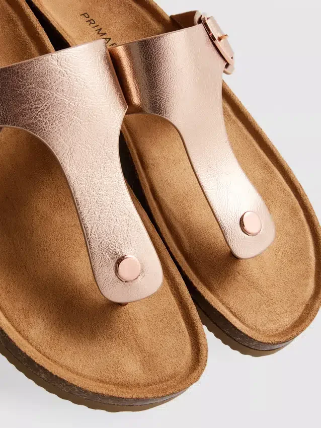 Mulesandaler med T-rem och spänne