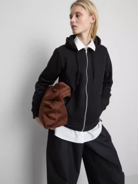 Oumbärlig hoodie med dragkedja