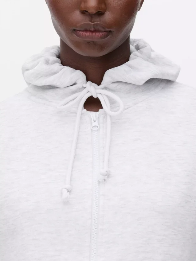Oumbärlig hoodie med dragkedja