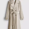 Oumbärlig trenchcoat med bälte